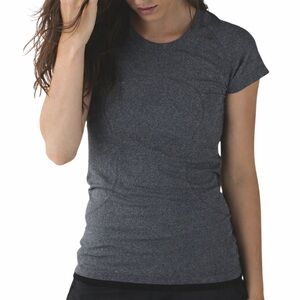 Lululemon Swiftly Tech Short Sleeve Crew Heathered Black Size 10
